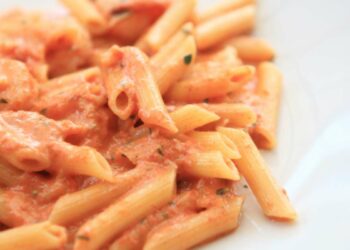 Pasta salsa rosa: ricetta con un ingrediente speciale