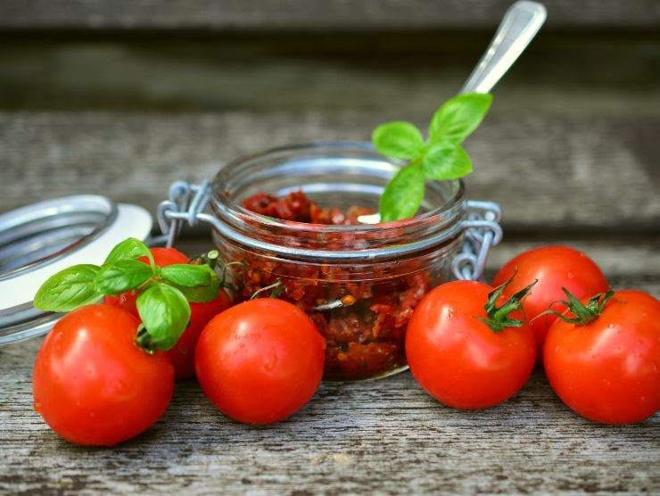 ricetta pasta fredda ricotta e pomodori secchi